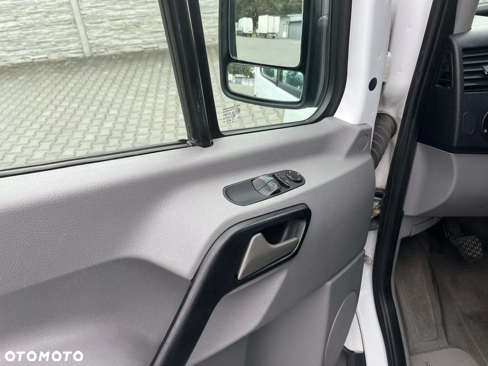 Mercedes-Benz Sprinter - 10