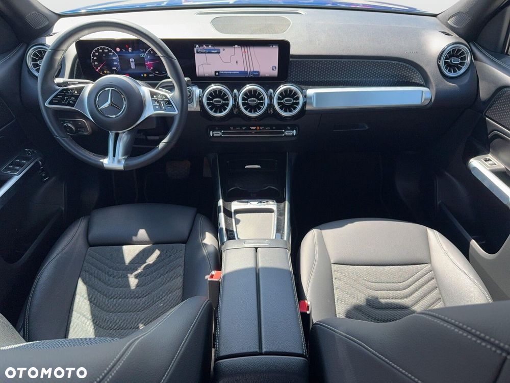 Mercedes-Benz GLB - 21