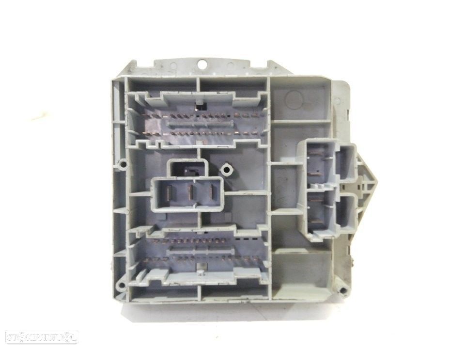 CAIXA RELÉS / FUSÍVEIS FIAT PUNTO 2003 - 1