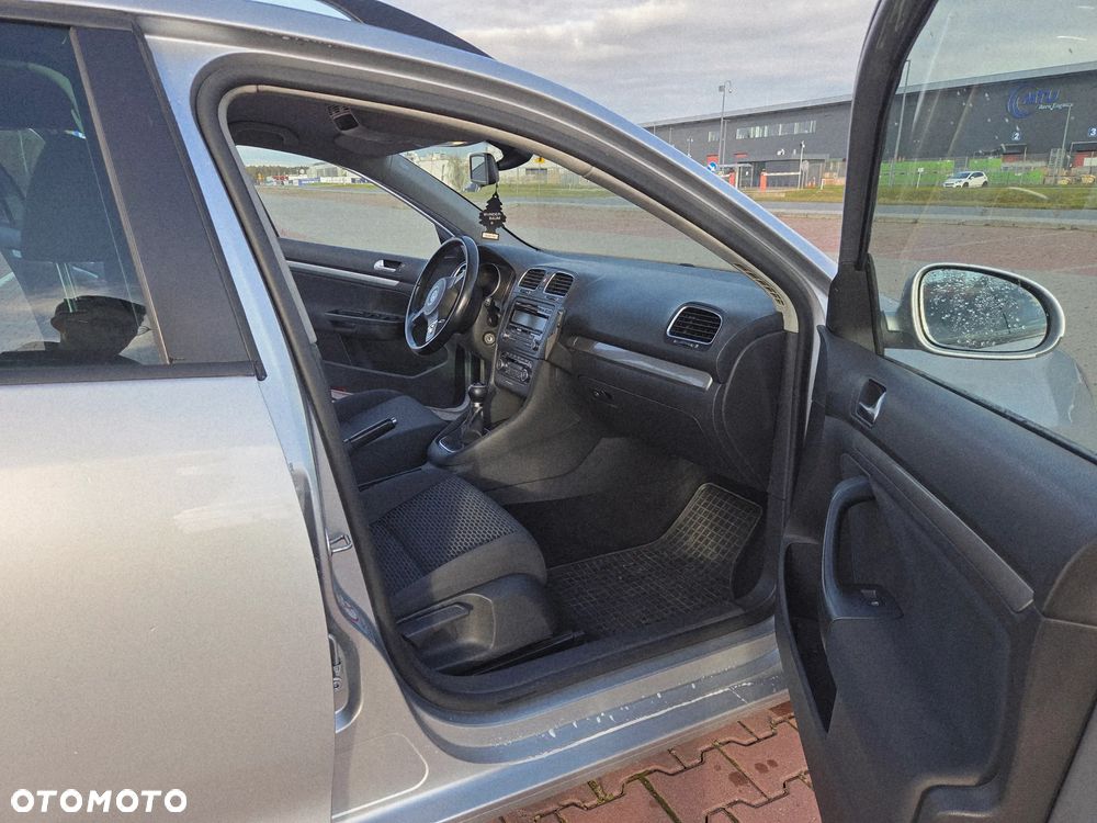 Volkswagen Golf VI 1.6 TDI Comfortline - 10