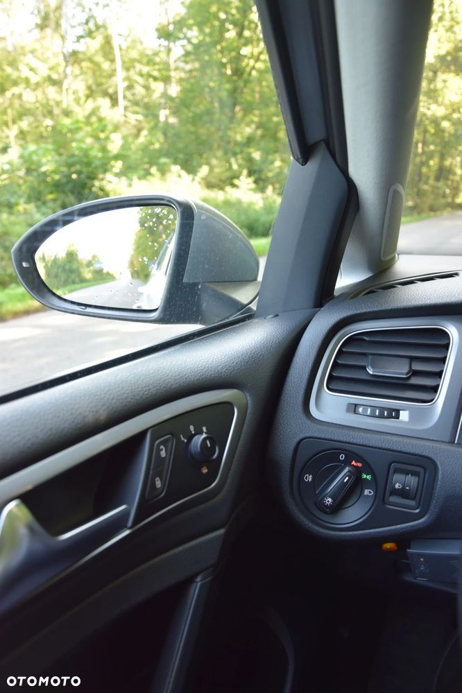Volkswagen Golf 1.6 TDI BMT Comfortline - 17