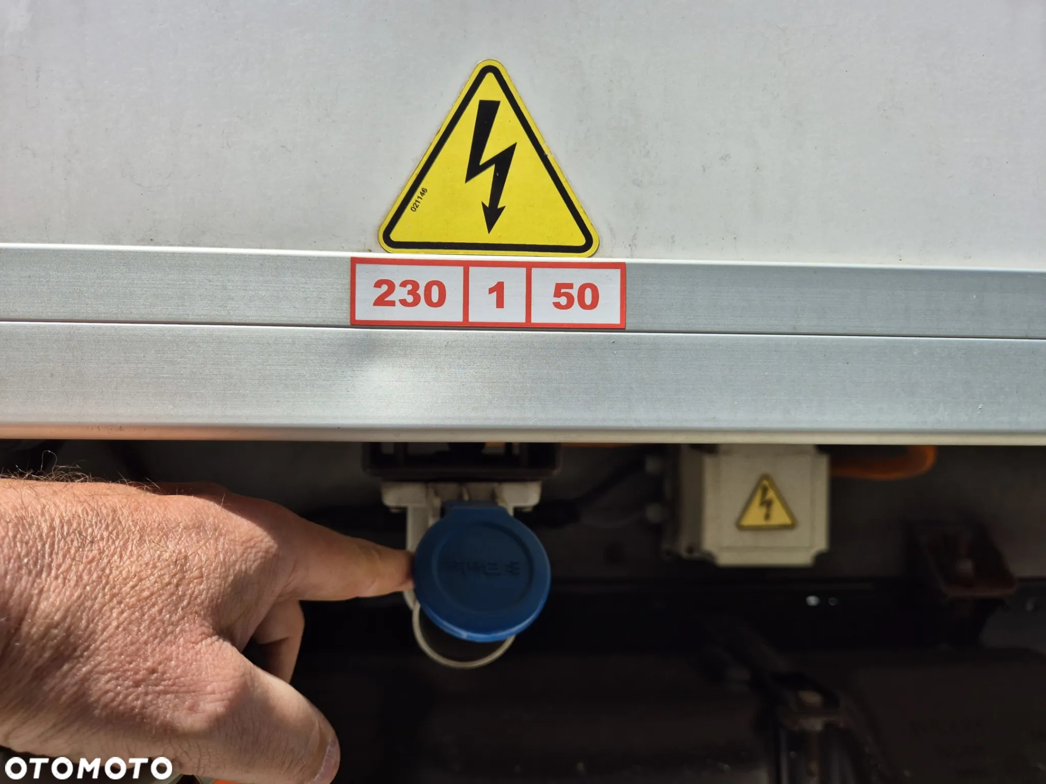 Chłodnia mroźnia 3.8m 2020 rok, agregat Carrier Pulsor 400, zasilanie stacjonarne 230v, stan wzorowy! - 18