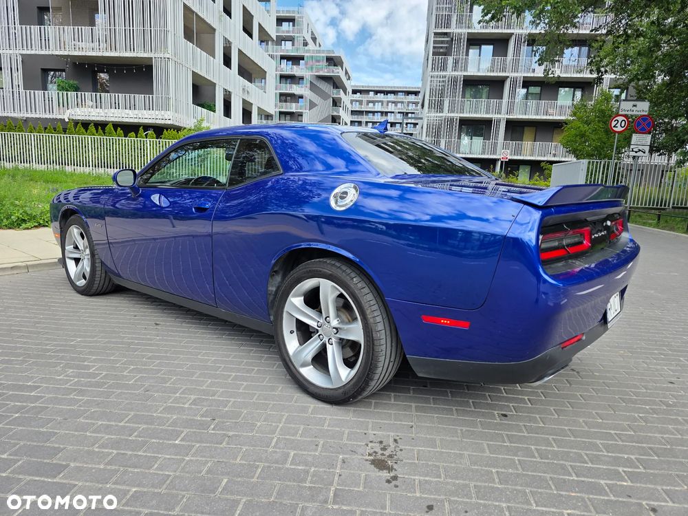 Dodge Challenger 5.7 R/T - 23
