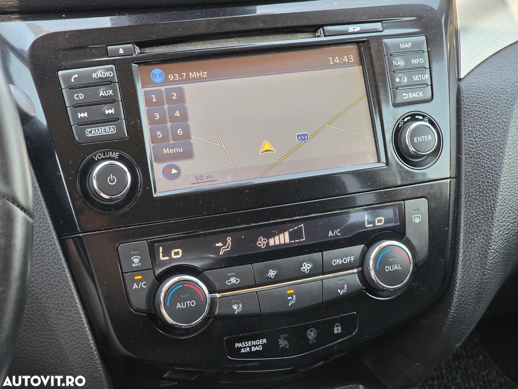 Nissan Qashqai 1.5 DCI Start/Stop N-Connecta - 30