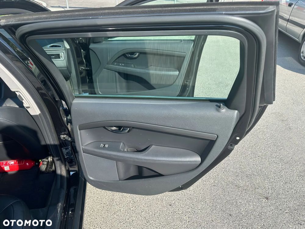 Volvo V70 D4 Geartronic Momentum - 19