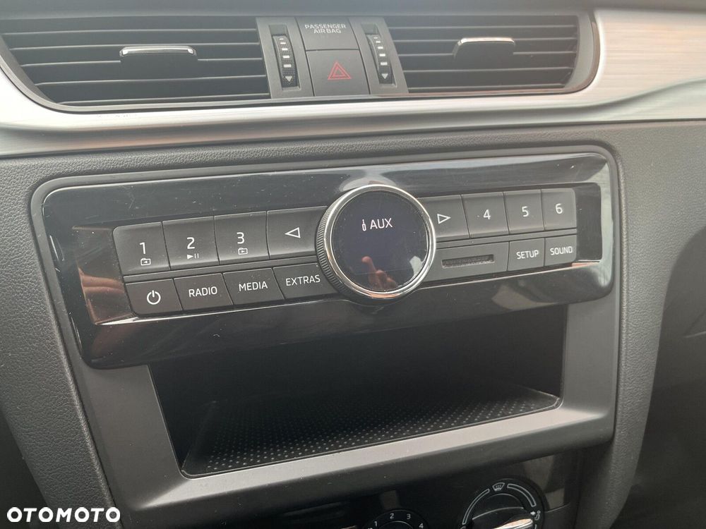 Skoda RAPID 1.0 TSI Ambition - 22