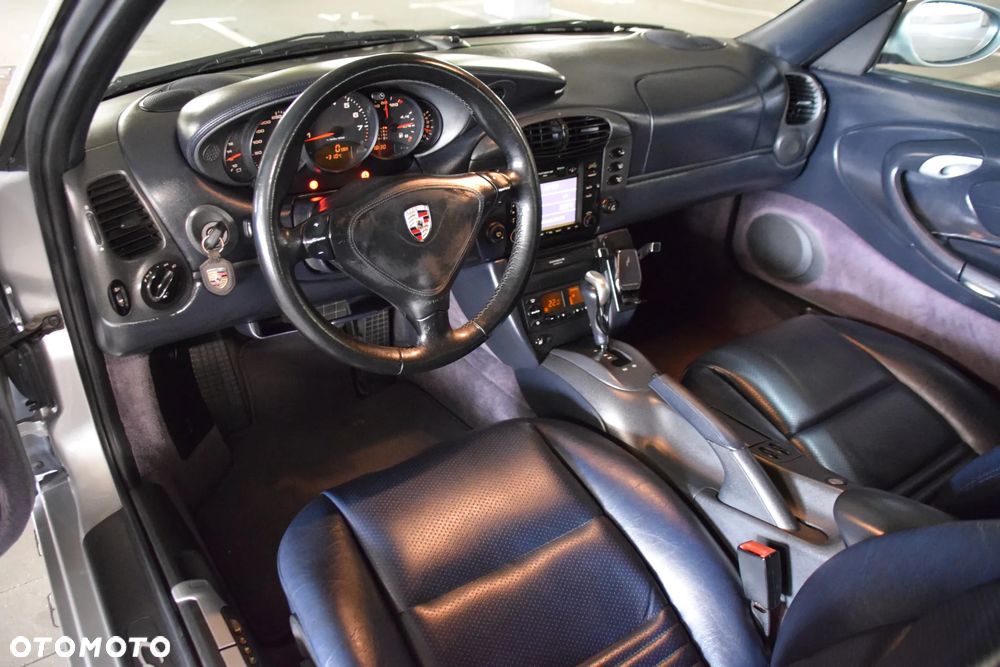 Porsche 911 - 33