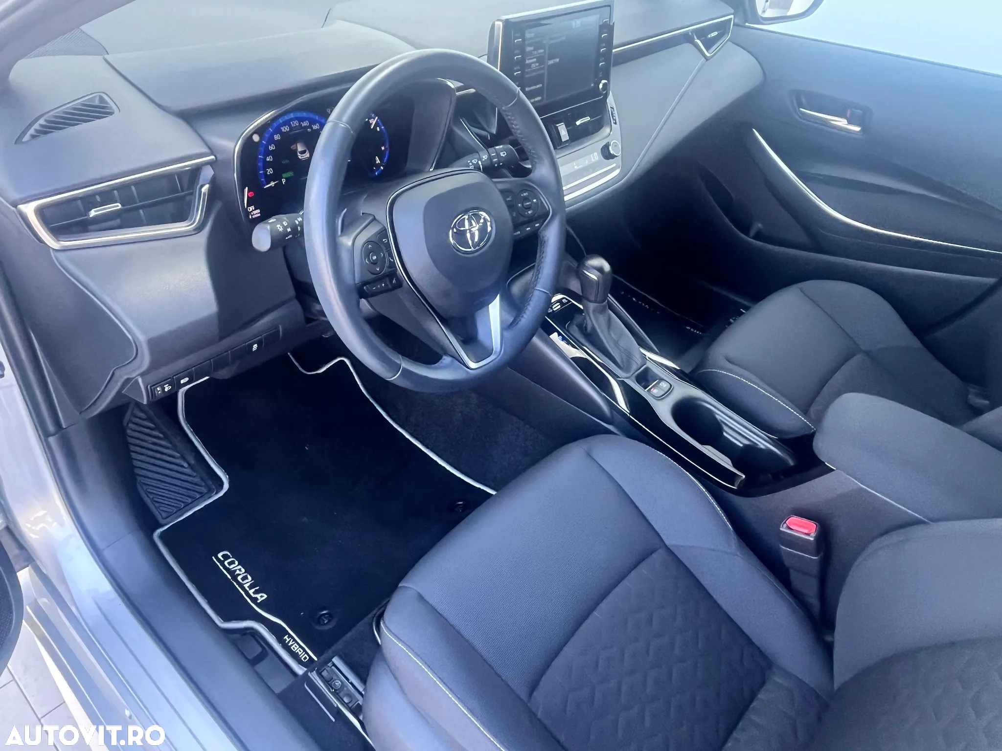Toyota Corolla 1.8 HSD Dynamic - 8