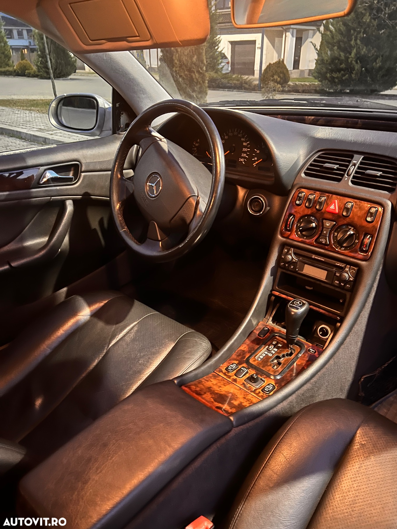 Mercedes-Benz CLK - 4