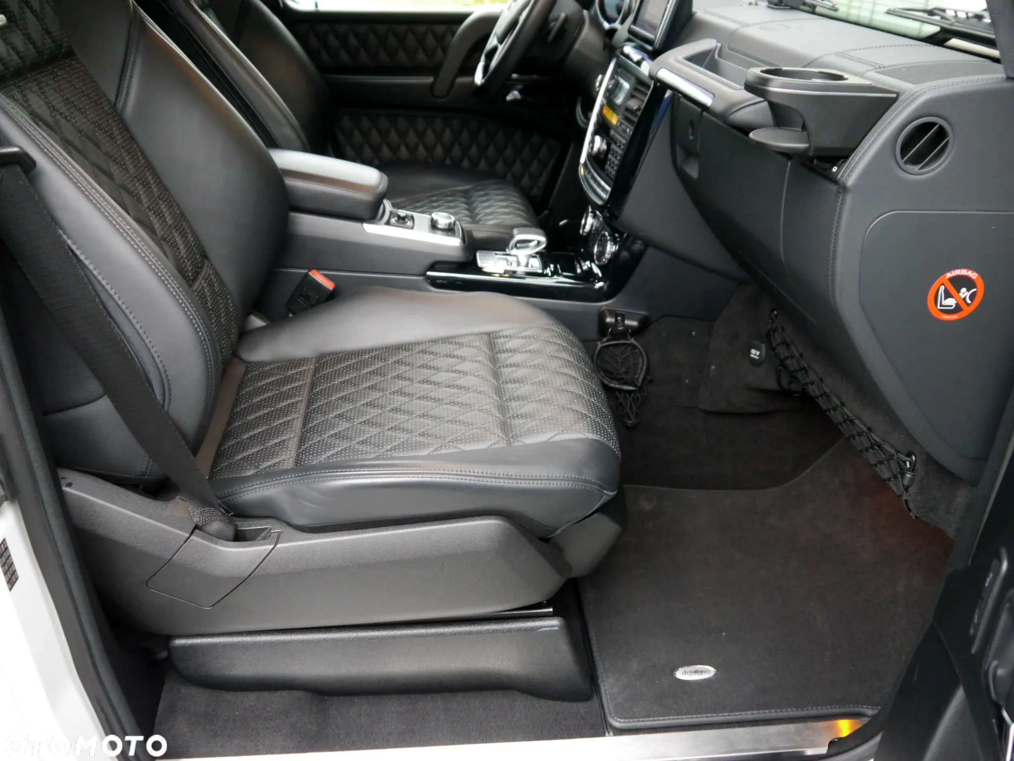 Mercedes-Benz Klasa G 63 AMG L - 35