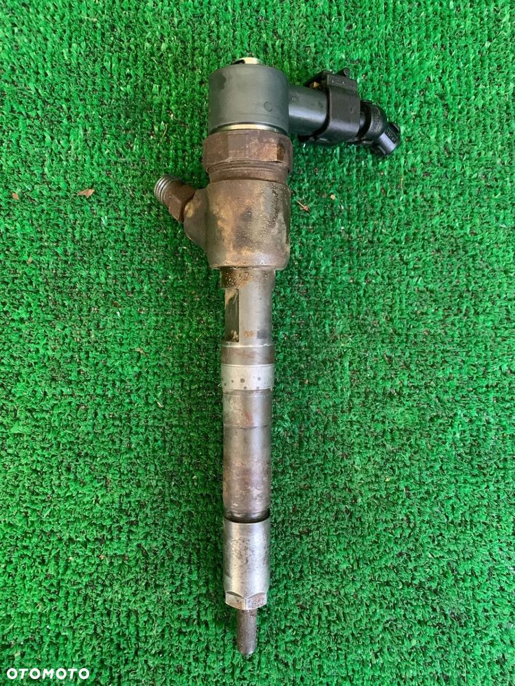 Wtryskiwacz wtrysk Doblo Astra Grande Punto 1.3D 0445110183 WWA - 1