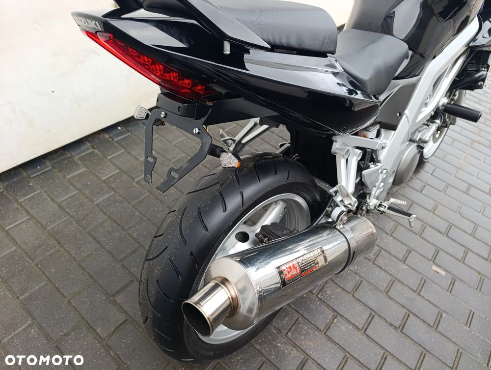 Suzuki SV - 22