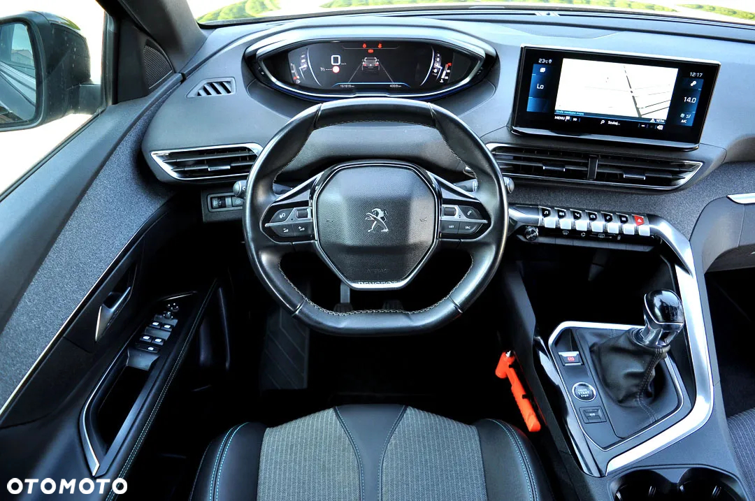 Peugeot 3008 PureTech 130 Stop & Start GPF Allure - 22