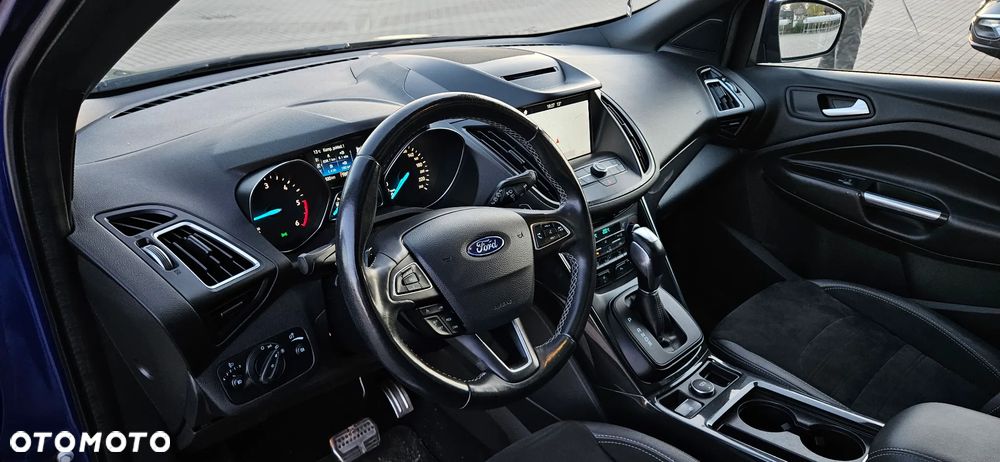 Ford Kuga 2.0 TDCi 4x4 ST-Line - 6