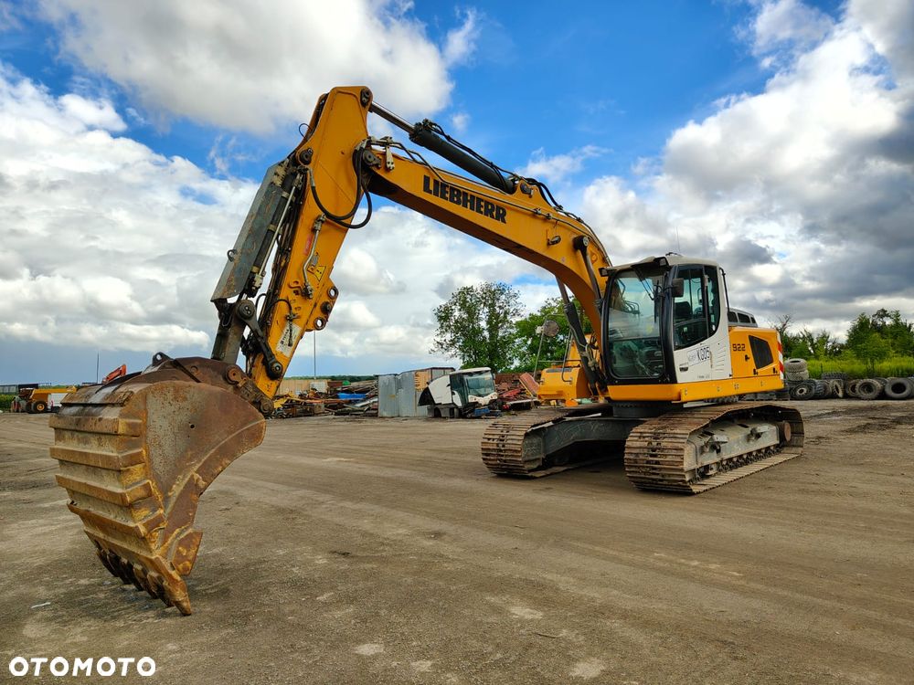 Liebherr R922 - 1