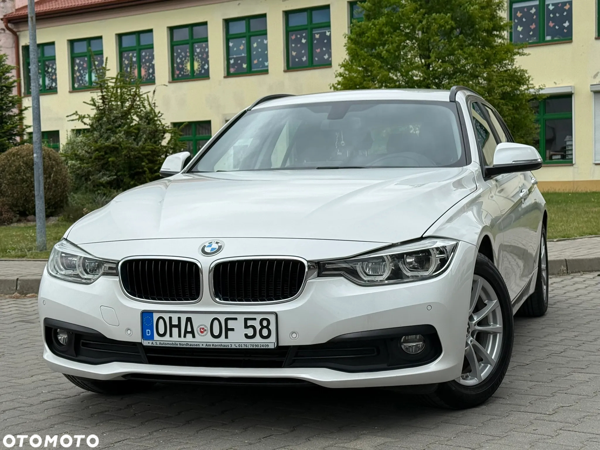 BMW Seria 3 318d Sport Line Shadow - 11