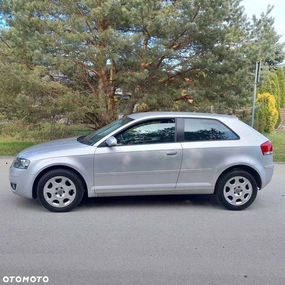 Audi A3 3-drzwiowe 1.6 Ambiente - 2