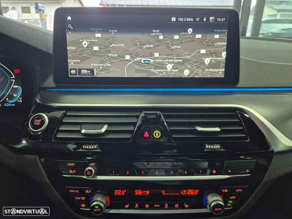 BMW 530 e Pack M - 13