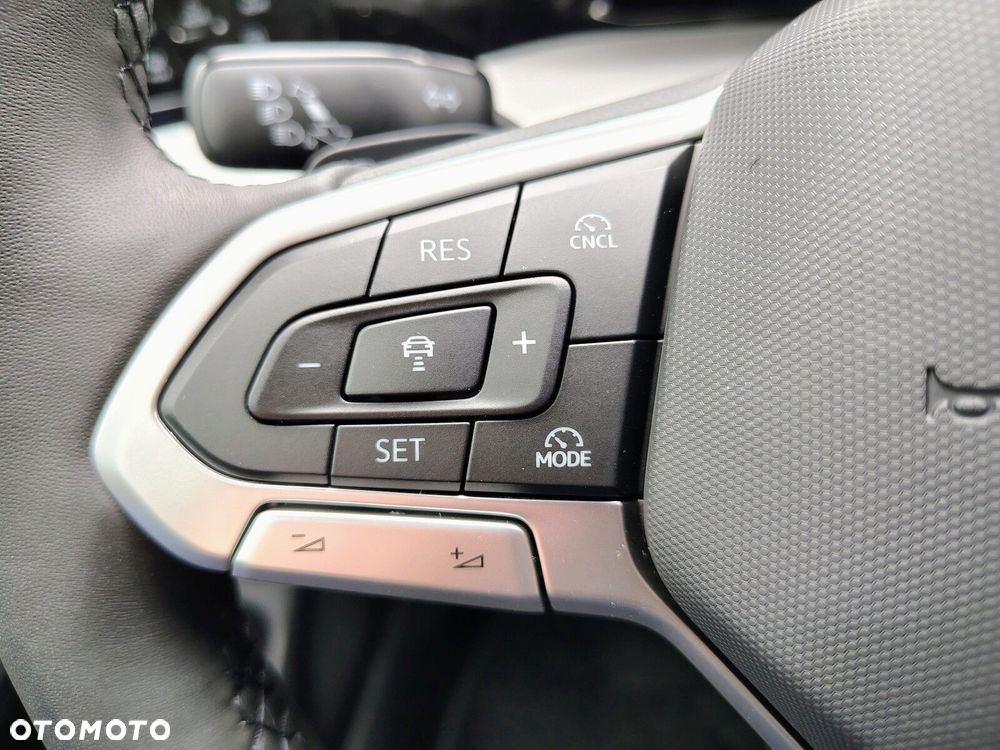 Volkswagen Golf - 13