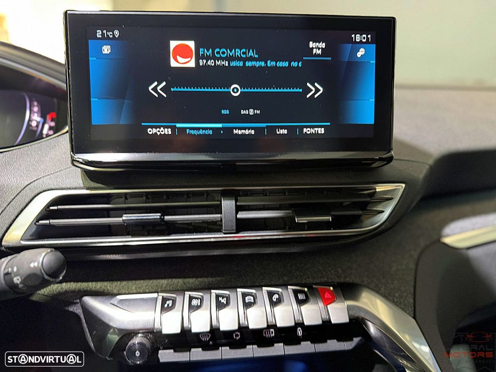 Peugeot 3008 1.2 PureTech Allure Pack EAT8 - 27