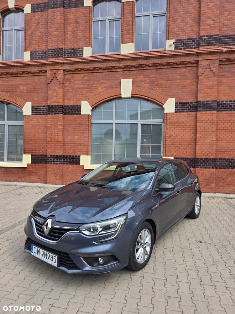 Renault Megane 1.2 Energy TCe Limited - 8