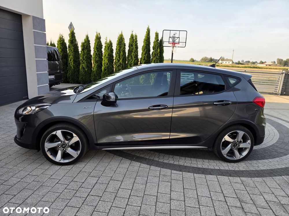 Ford Fiesta 1.5 TDCi ACTIVE - 11