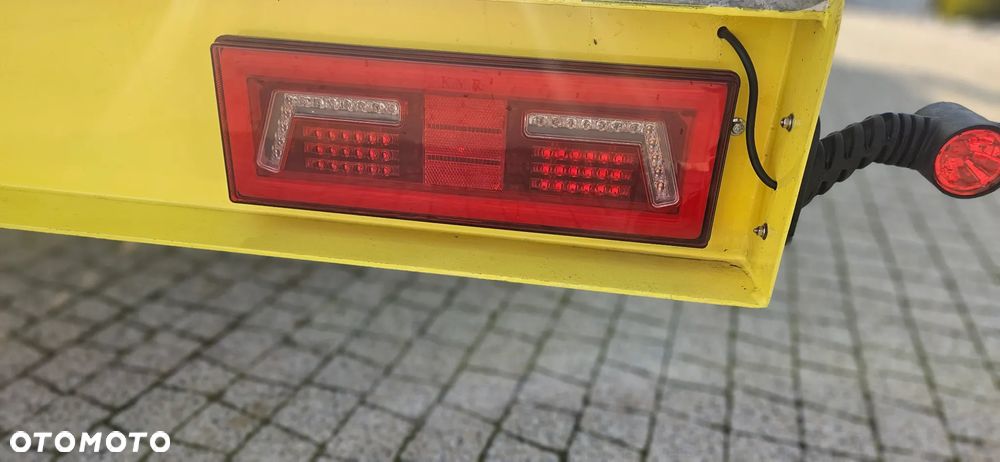 Mercedes-Benz Sprinter - 11