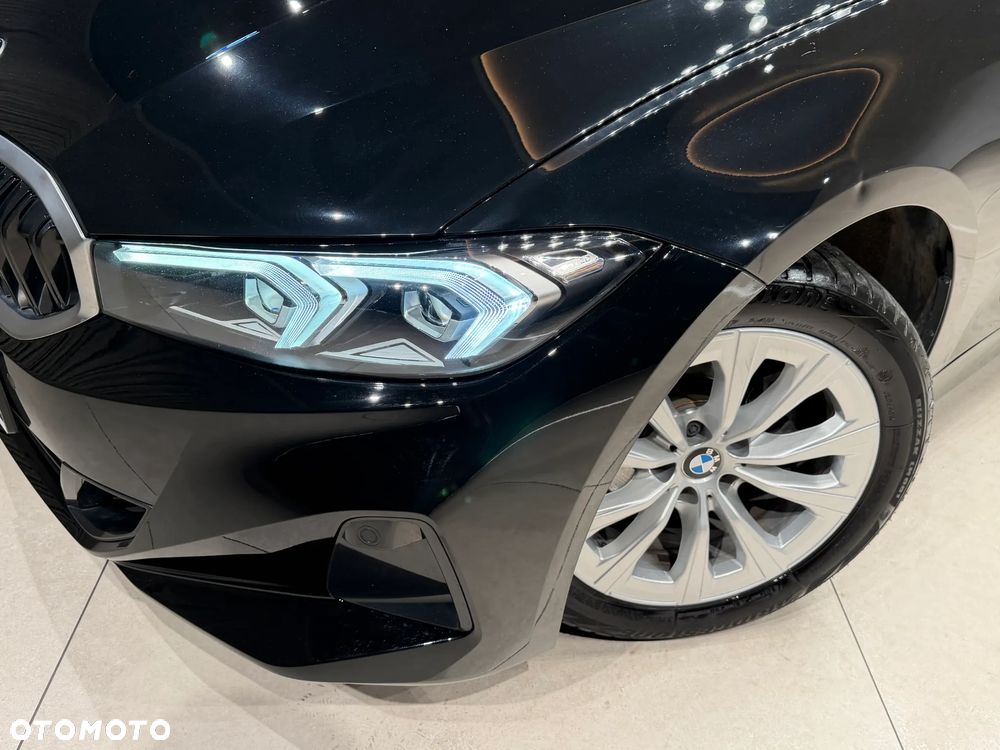 BMW Seria 3 318d - 16