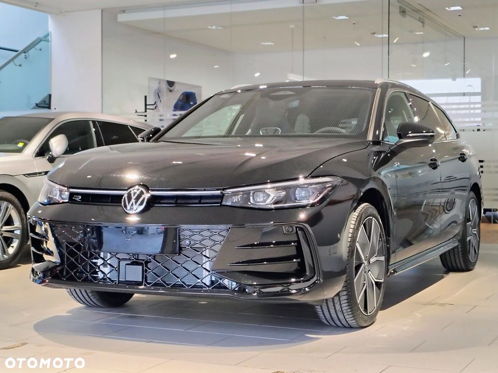 Volkswagen Passat - 4