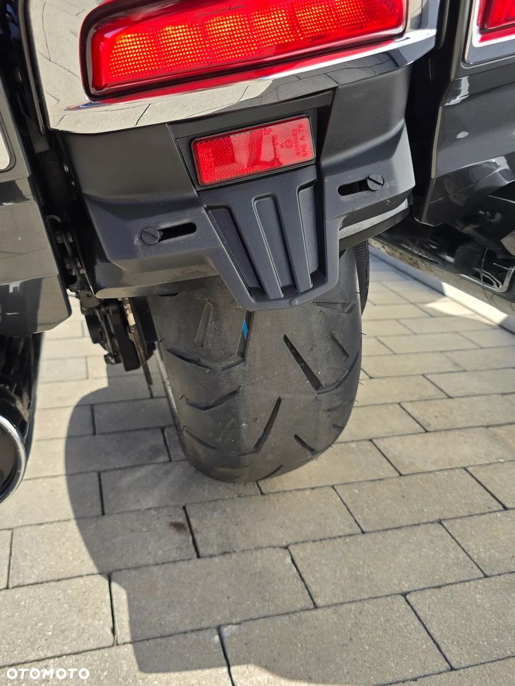 Yamaha Venture - 13