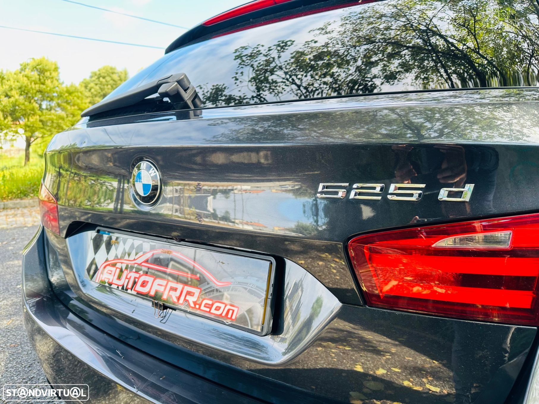 BMW 525 d xDrive Pack M Auto - 11