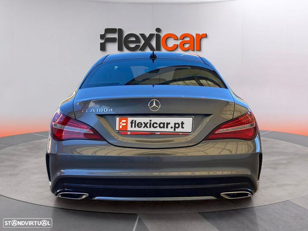 Mercedes-Benz CLA 180 - 6