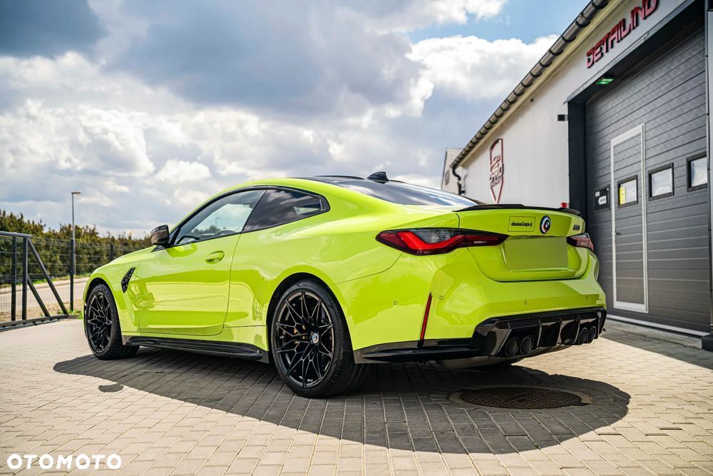 BMW M4 Competition M xDrive sport - 32