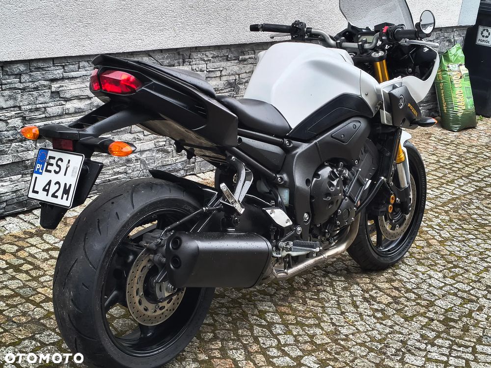 Yamaha FZ8 - 2