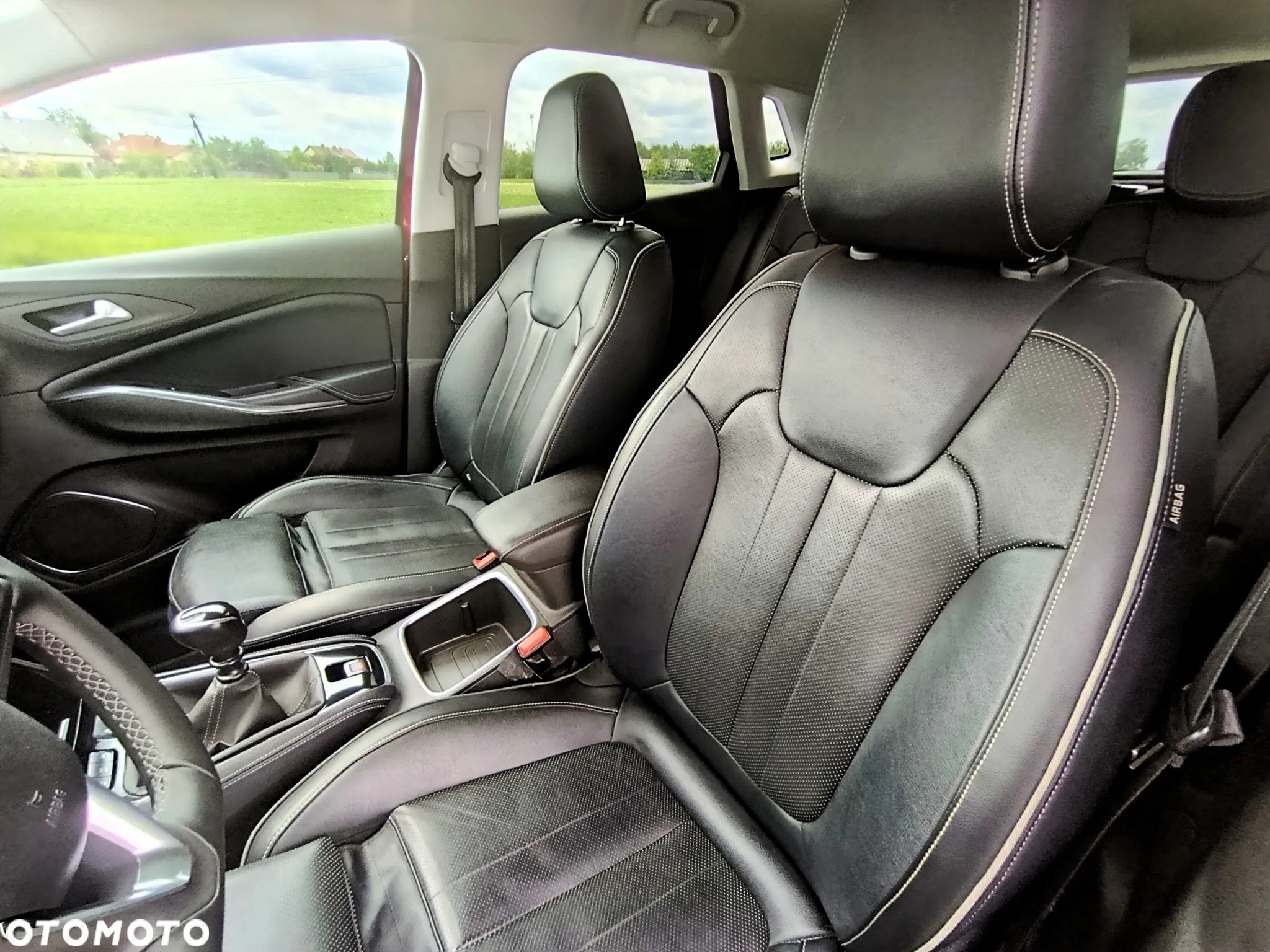 Opel Grandland X 1.2 T Elite S&S - 26