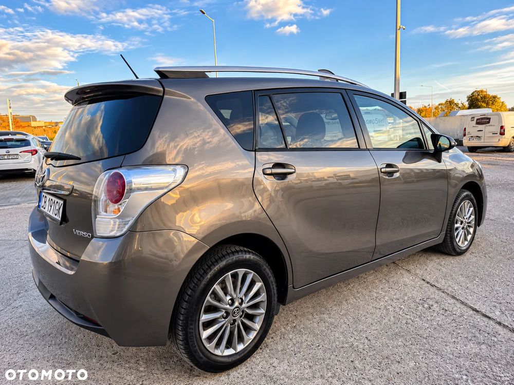 Toyota Verso 1.8 Business Edition 7os MS - 16