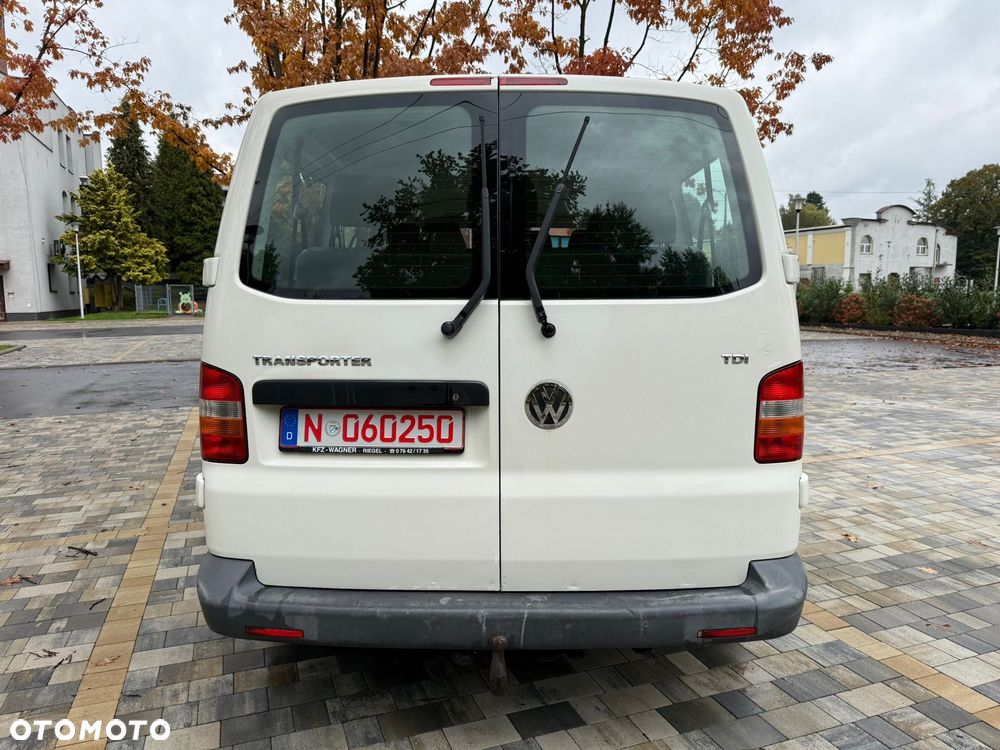 Volkswagen Transporter T5 TDI L2H1 Silverline - 9