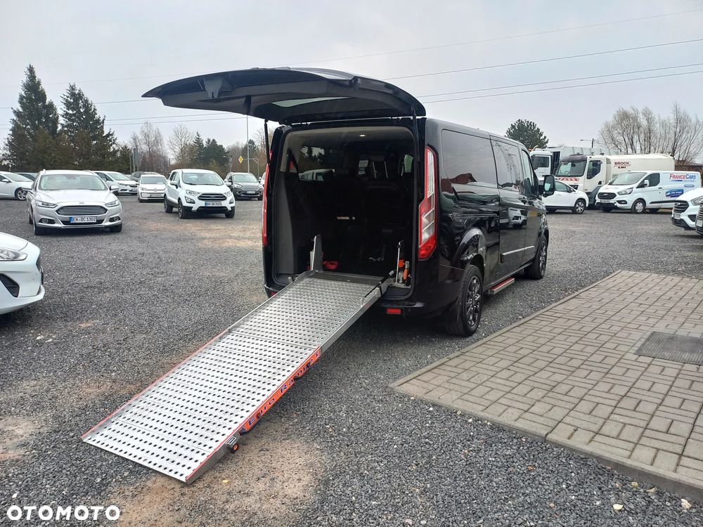 Ford Tourneo Custom - 37