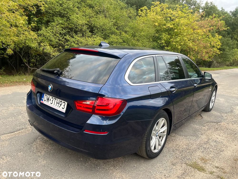 BMW Seria 5 520d Touring - 6
