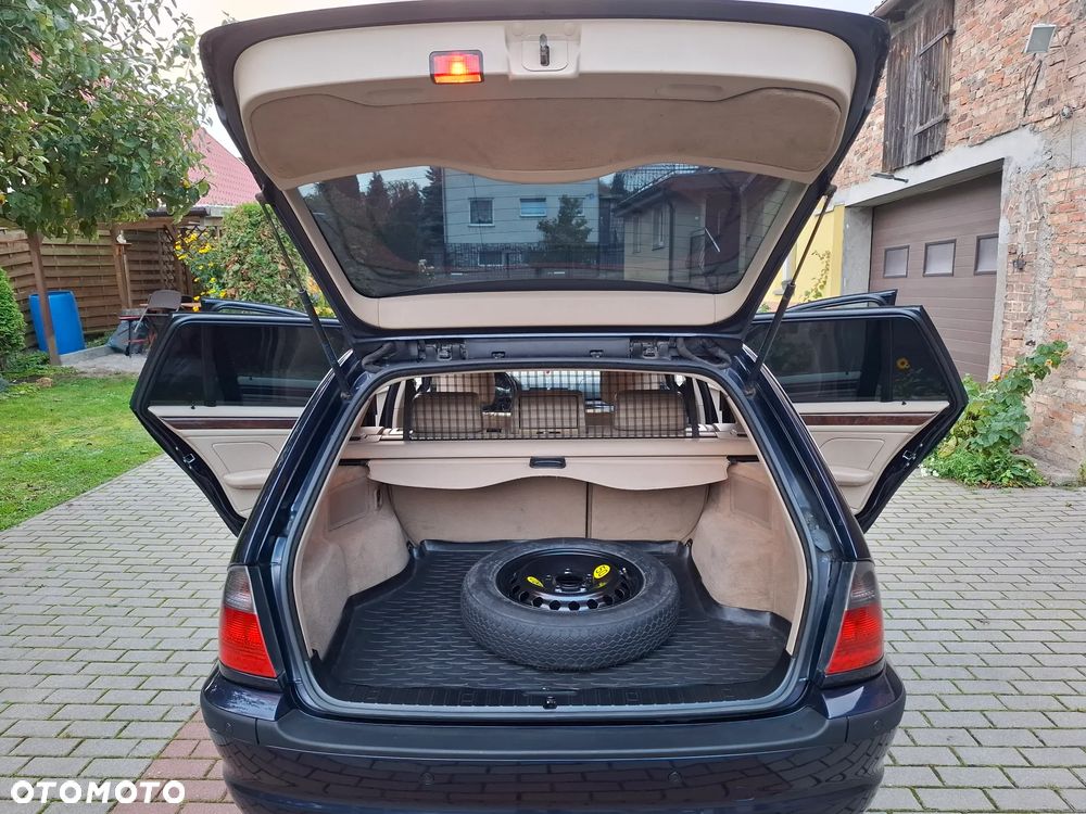 BMW Seria 3 328i - 18