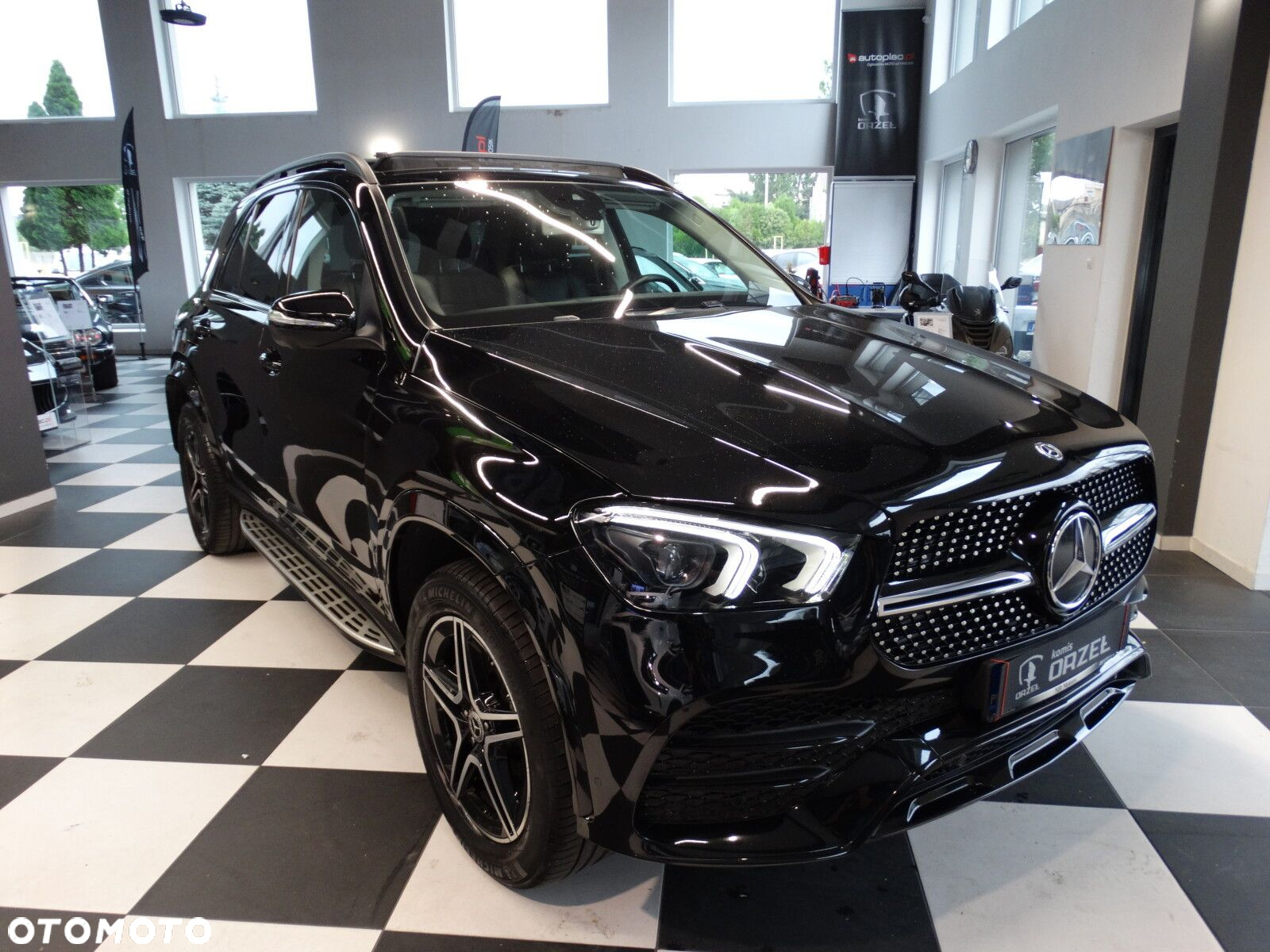 Mercedes-Benz GLE - 11