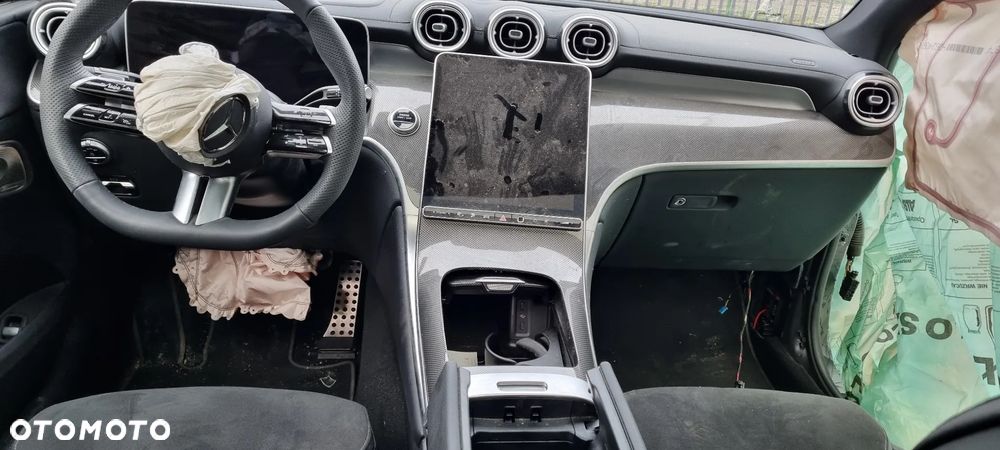 Mercedes-Benz GLC 300 de 4Matic 9G-TRONIC AMG Line Plus - 7