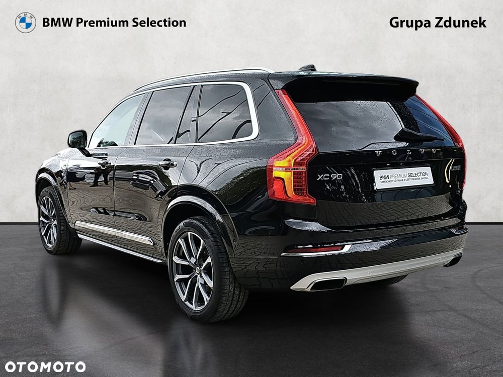 Volvo XC 90 - 8