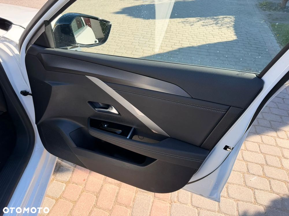 Opel Astra 1.6 T Plug-in Hybrid GS - 33