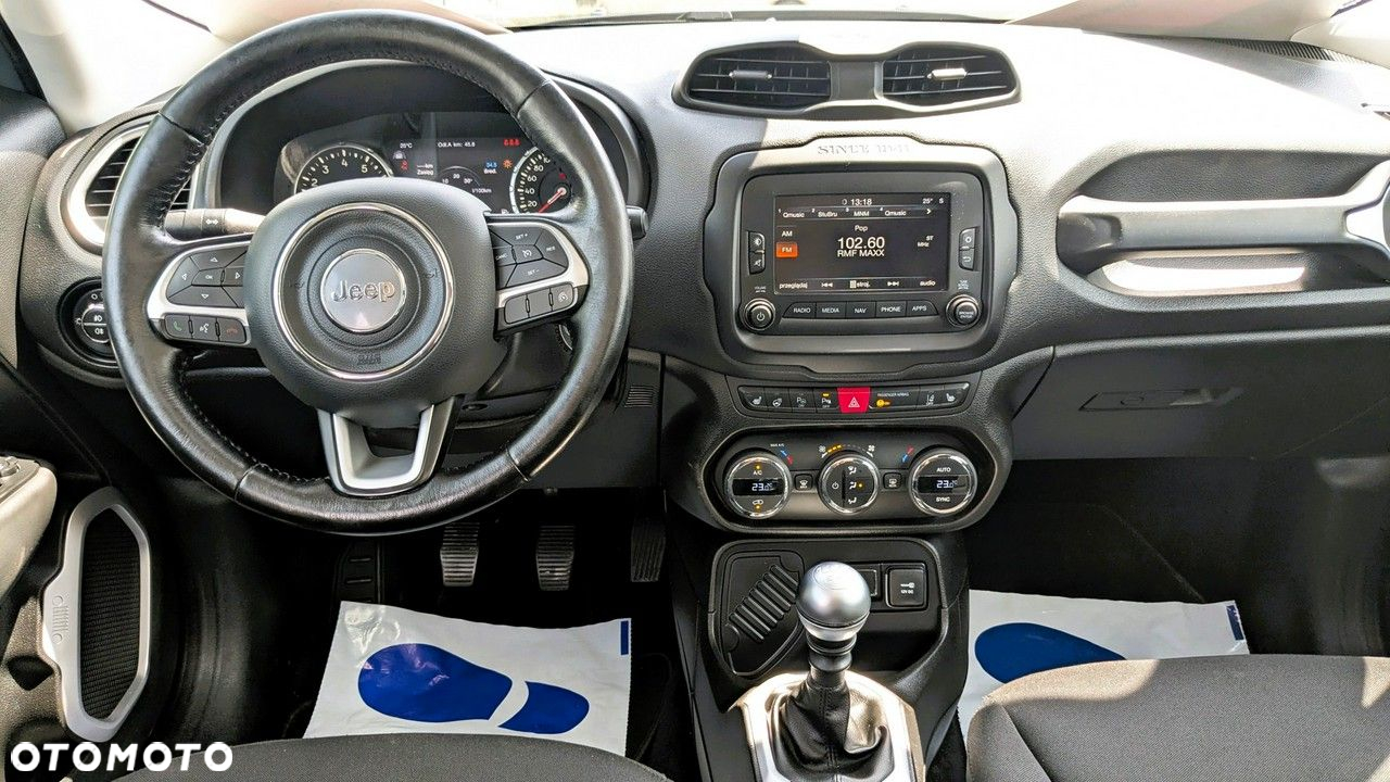 Jeep Renegade - 24