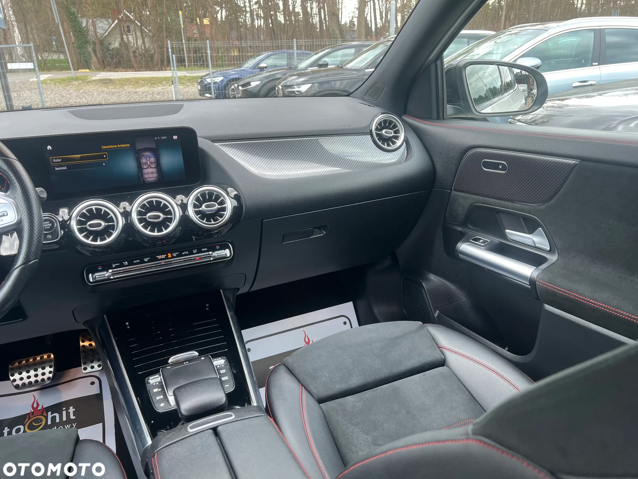 Mercedes-Benz GLA 200 d AMG Line - 30