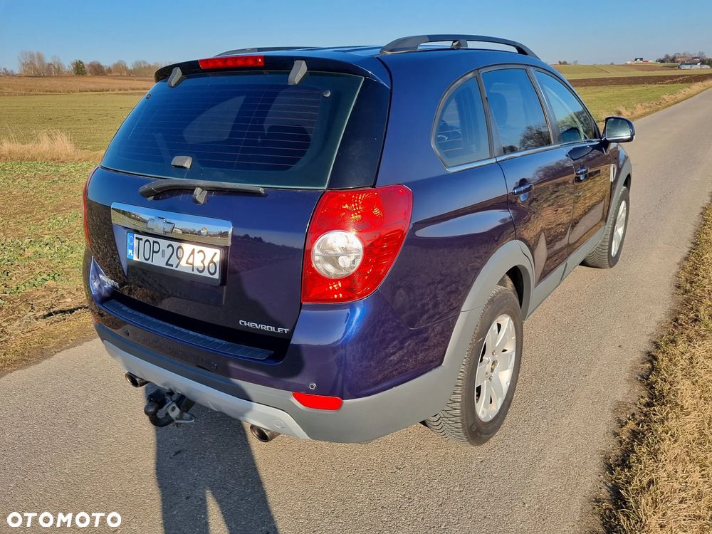 Chevrolet Captiva 2.4 4WD 7 Sitzer LT - 7