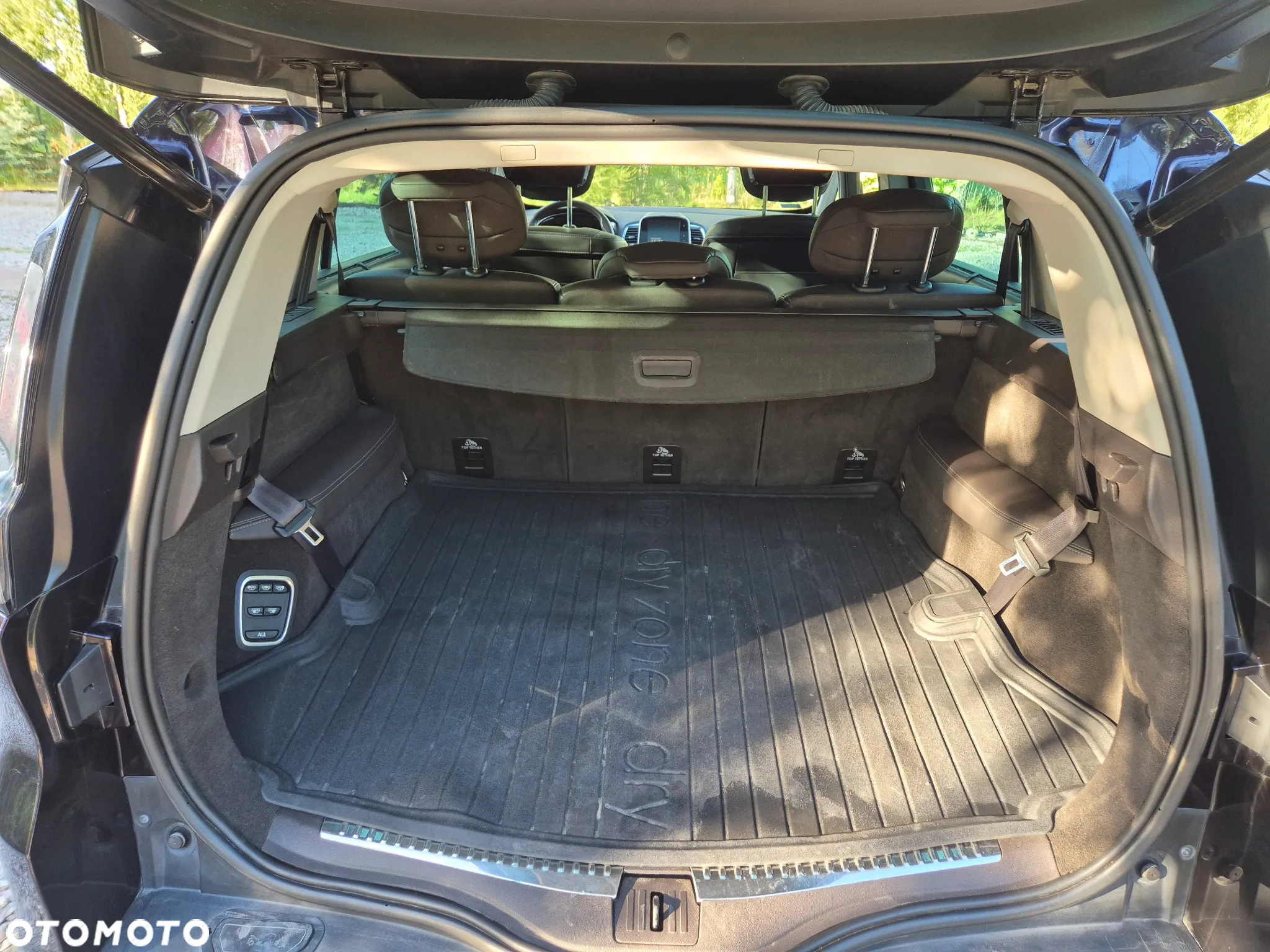 Renault Espace 1.6 dCi Energy Initiale Paris EDC 7os - 19