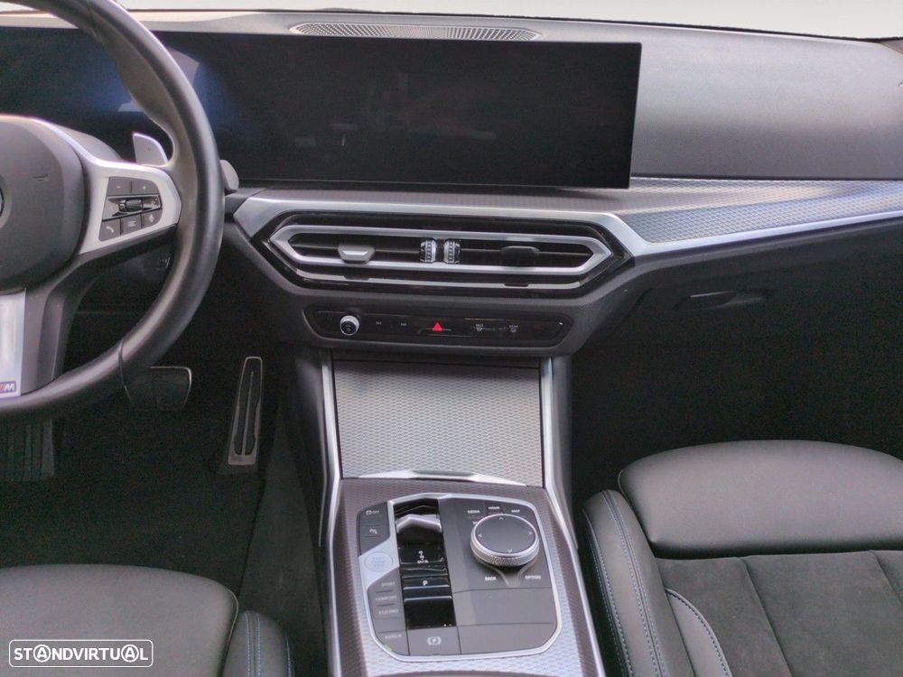 BMW 320 d Touring Pack Desportivo M Auto - 11