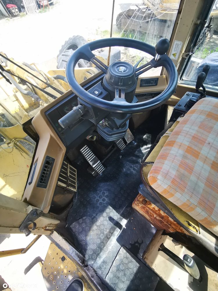 Caterpillar 928F - 7